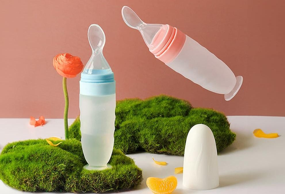 Baby Squeeze Feeder Spoon – Food Dispensing Bottle for Easy Feeding